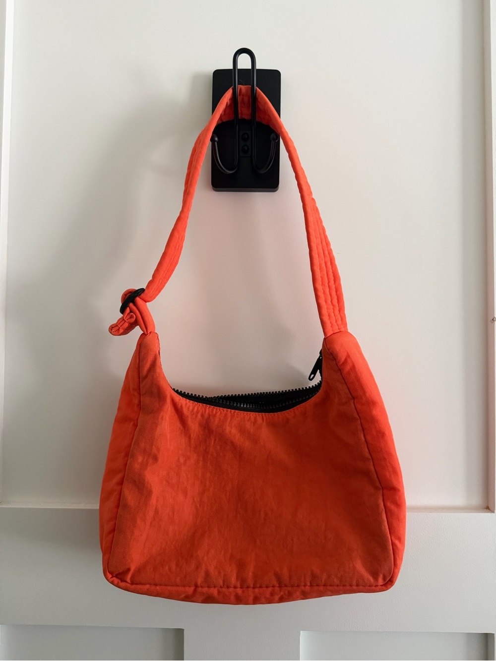 BAGGU Vibrant Orange Shoulder Bag